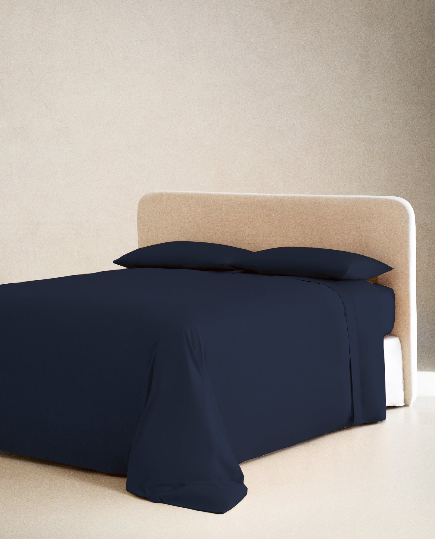 NAVY BLUE | FEATHER TOUCH COMFORTER