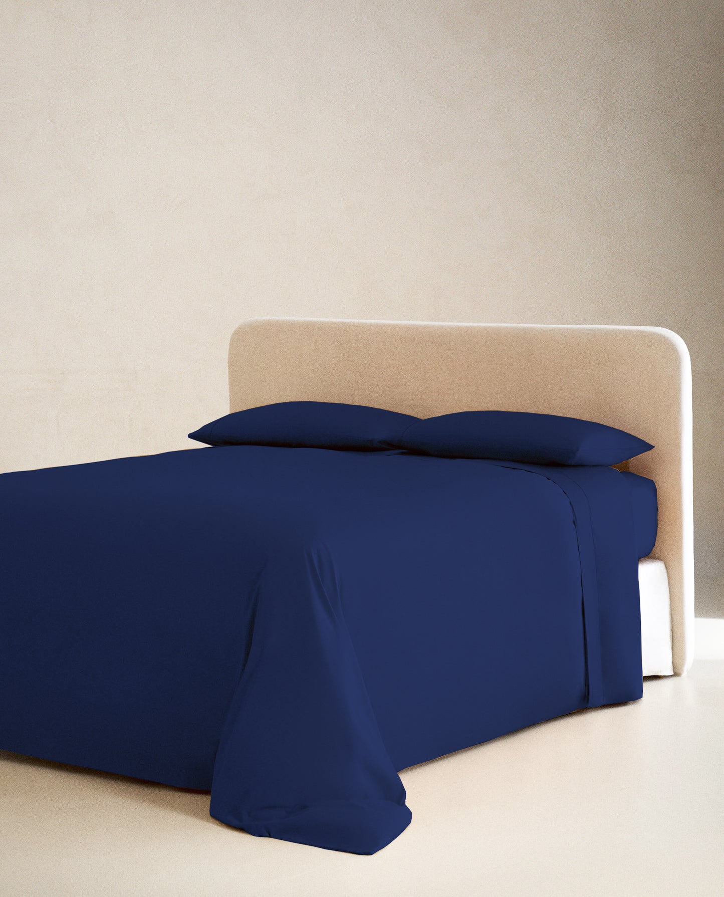 ROYAL BLUE | FEATHER TOUCH COMFORTER