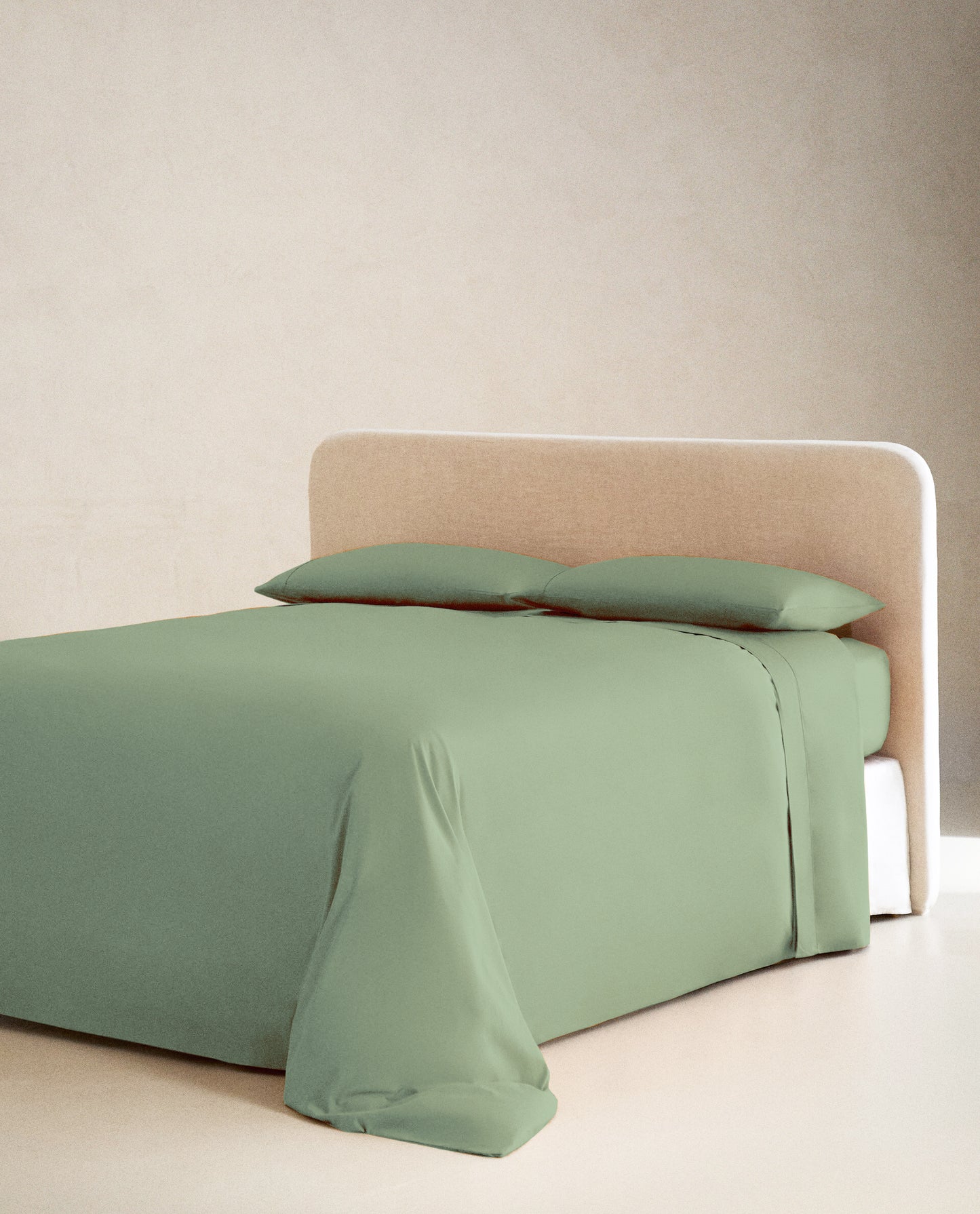OLIVE | FEATHER TOUCH COMFORTER