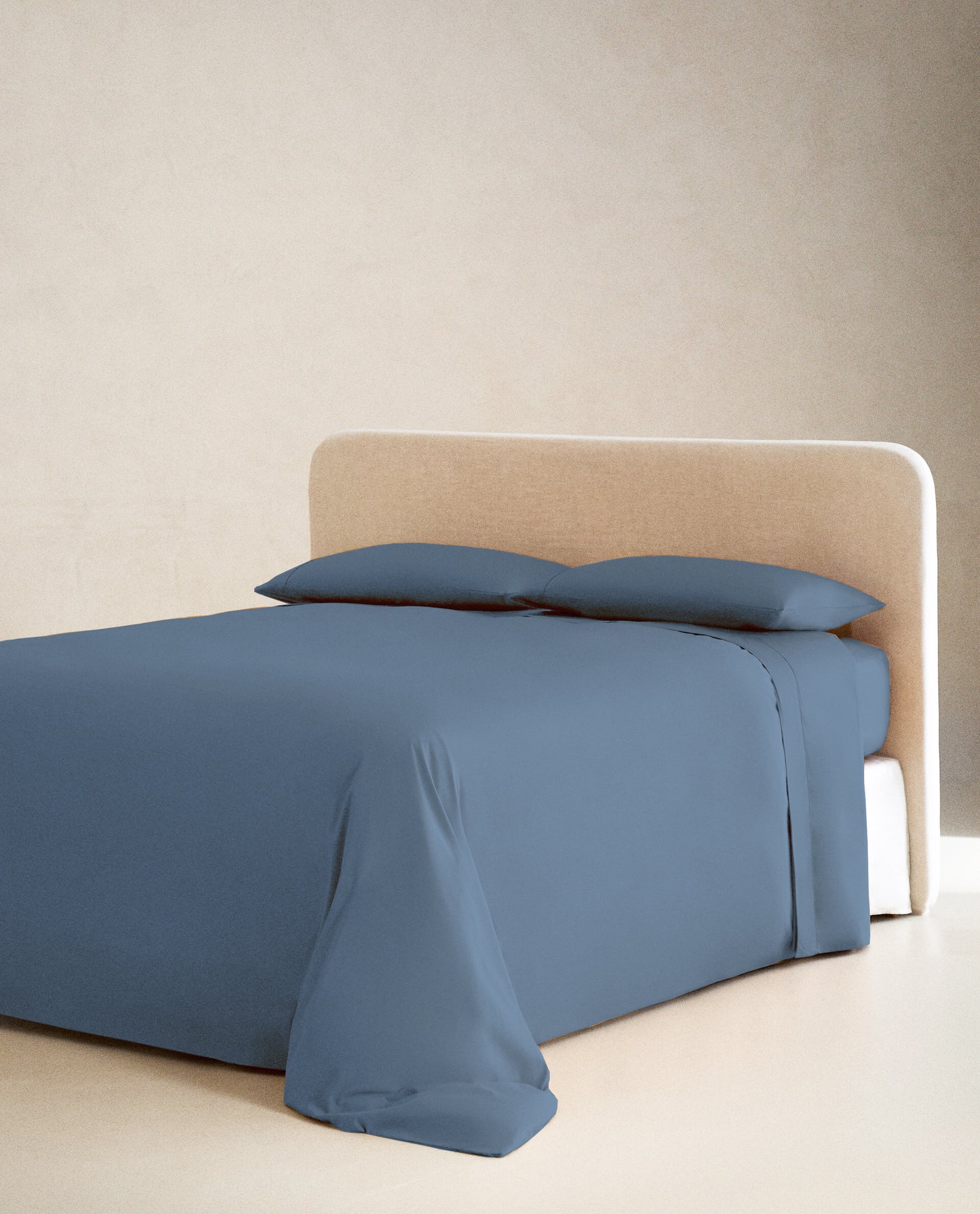 MED BLUE | FEATHER TOUCH COMFORTER