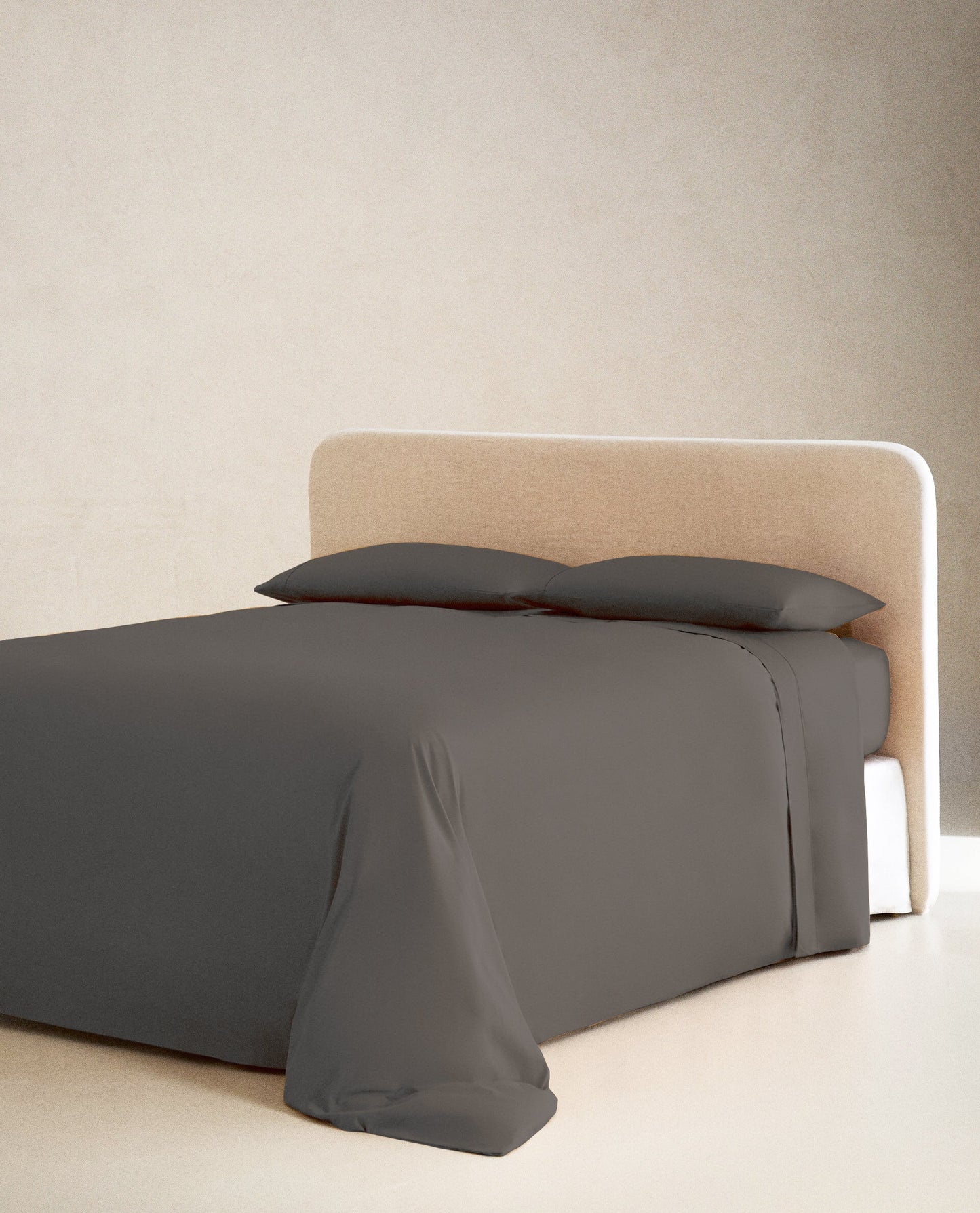 DARK GREY | FEATHER TOUCH COMFORTER