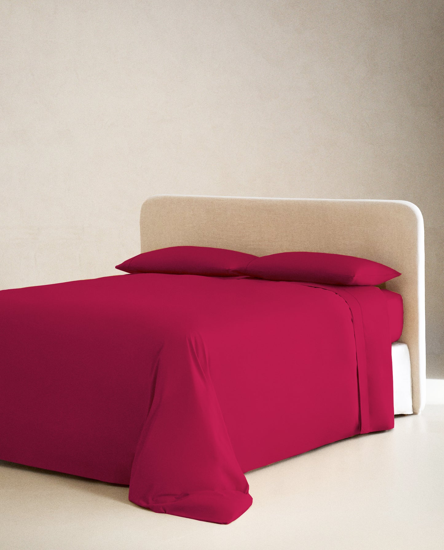 HOT PINK | FEATHER TOUCH COMFORTER