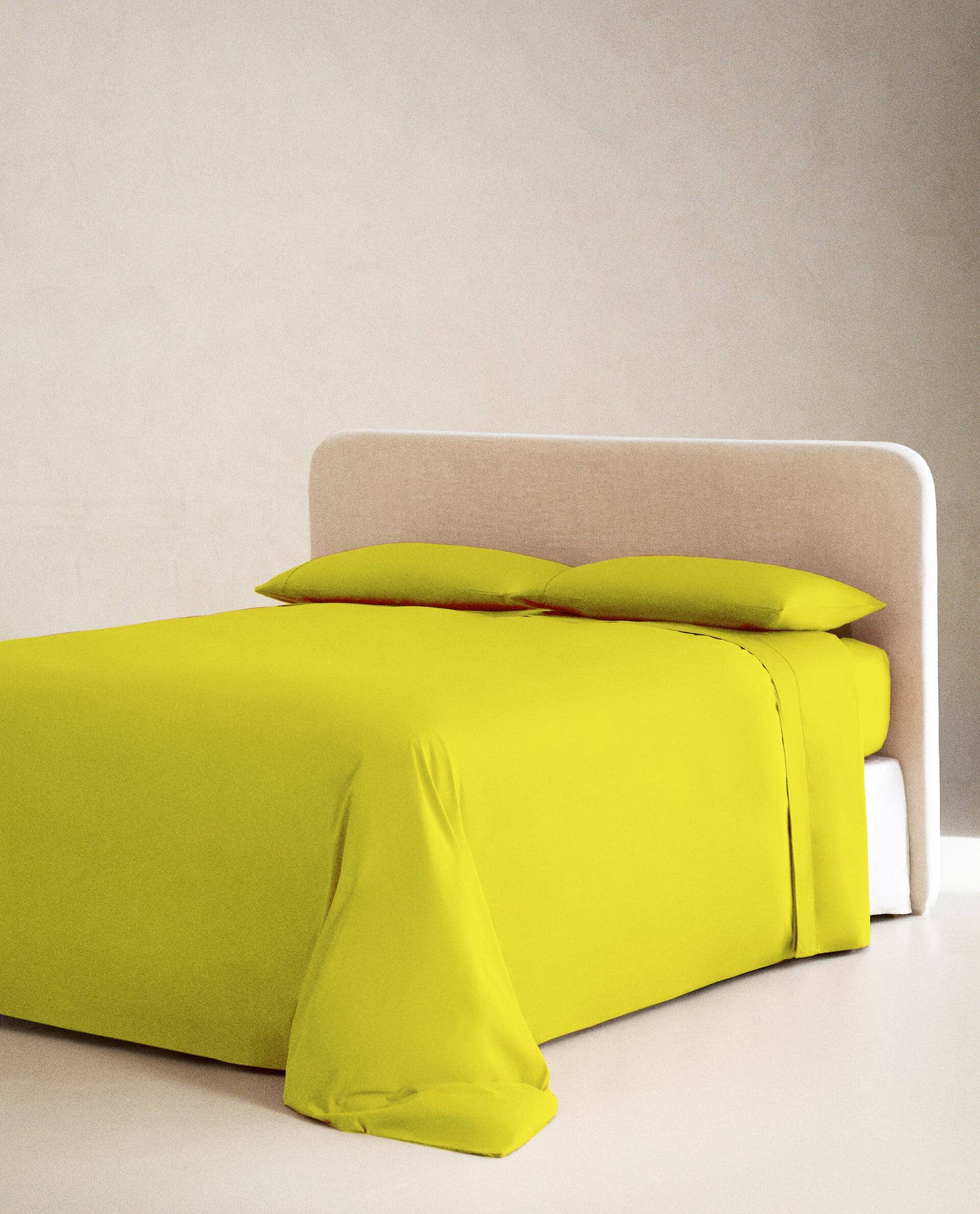 YELLOW | FEATHER TOUCH COMFORTER