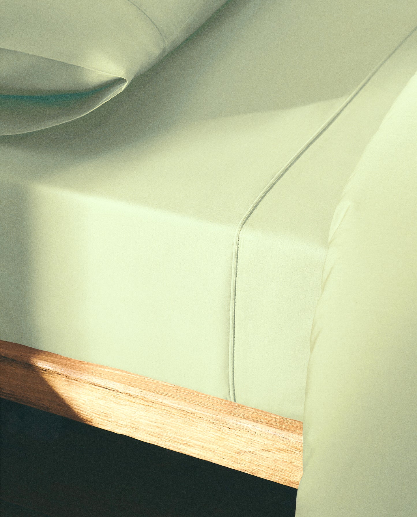 OLIVE | SOLID FLAT SHEET | 210TC