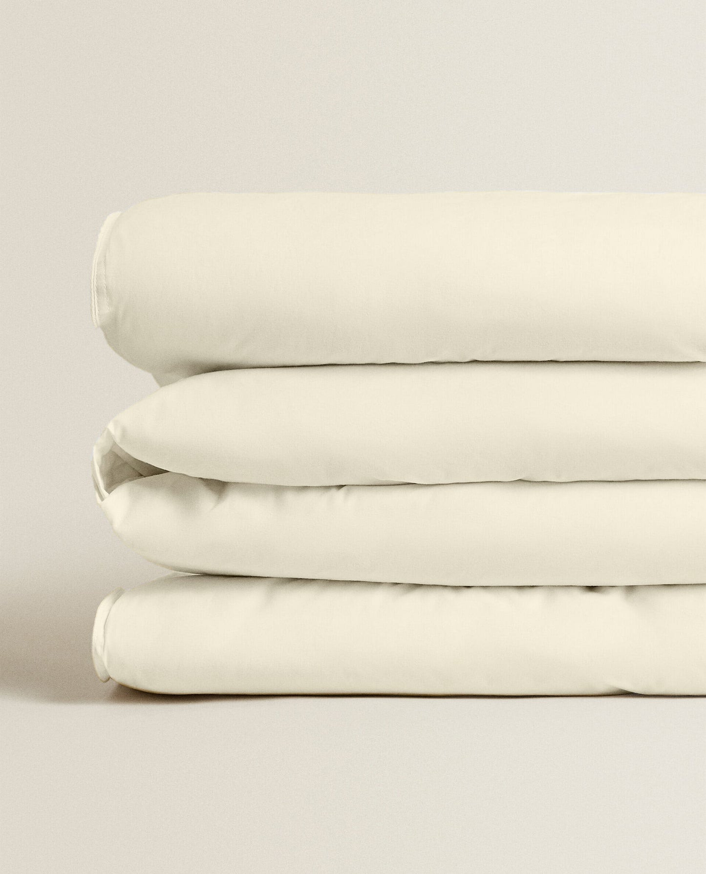 IVORY | FEATHER TOUCH COMFORTER