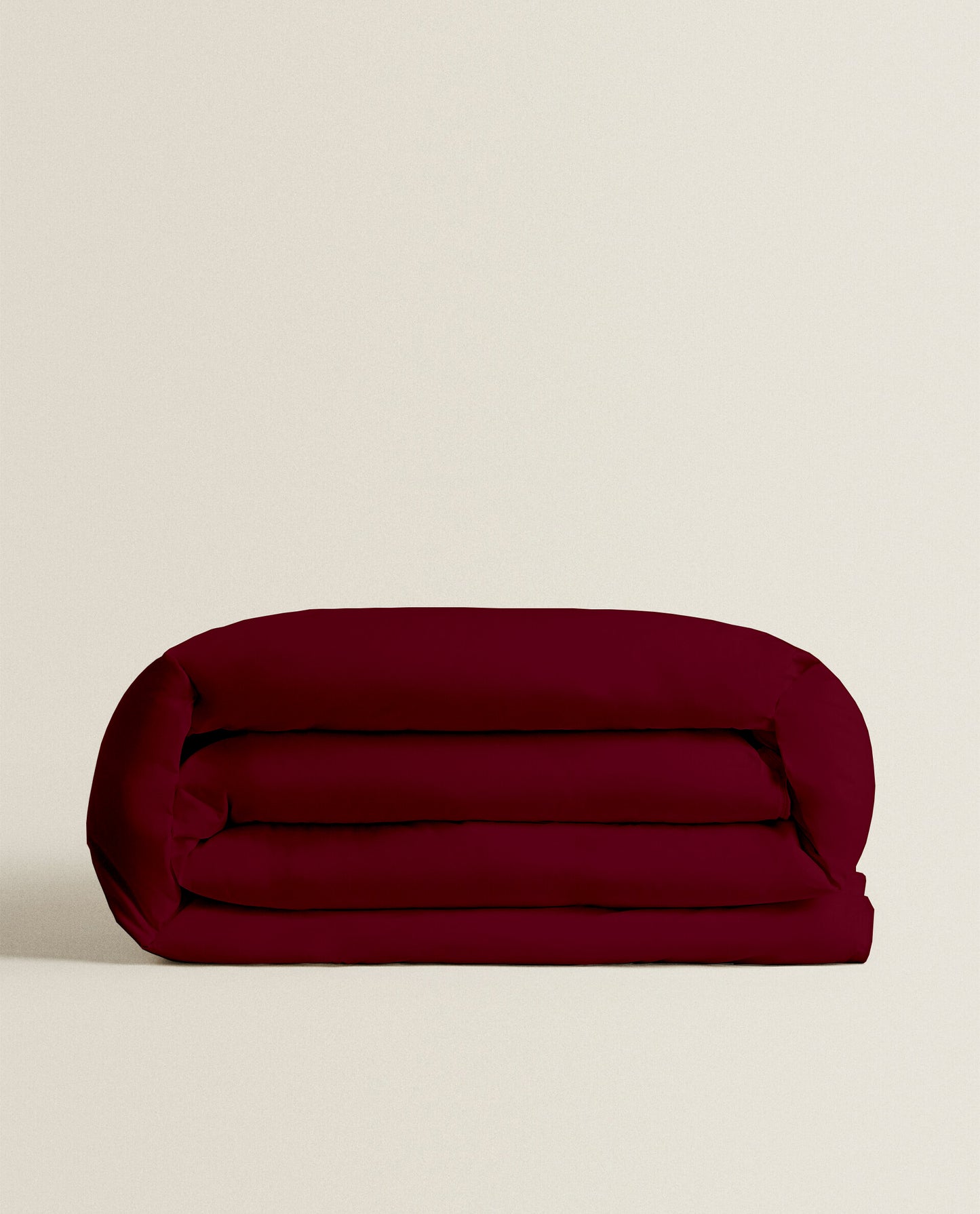 BURGUNDY | FEATHER TOUCH COMFORTER