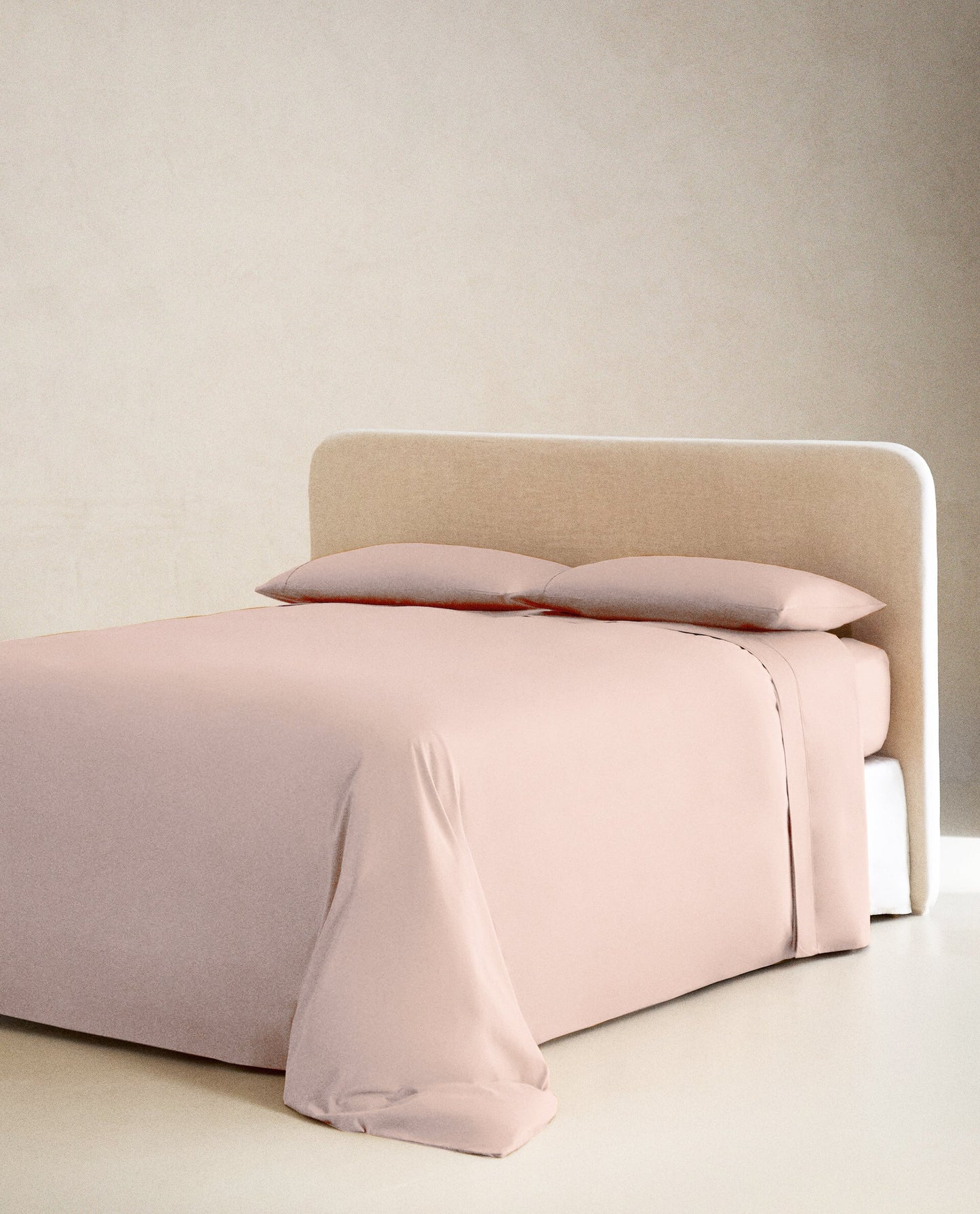 BLUSH | SOLID FLAT SHEET | 210TC