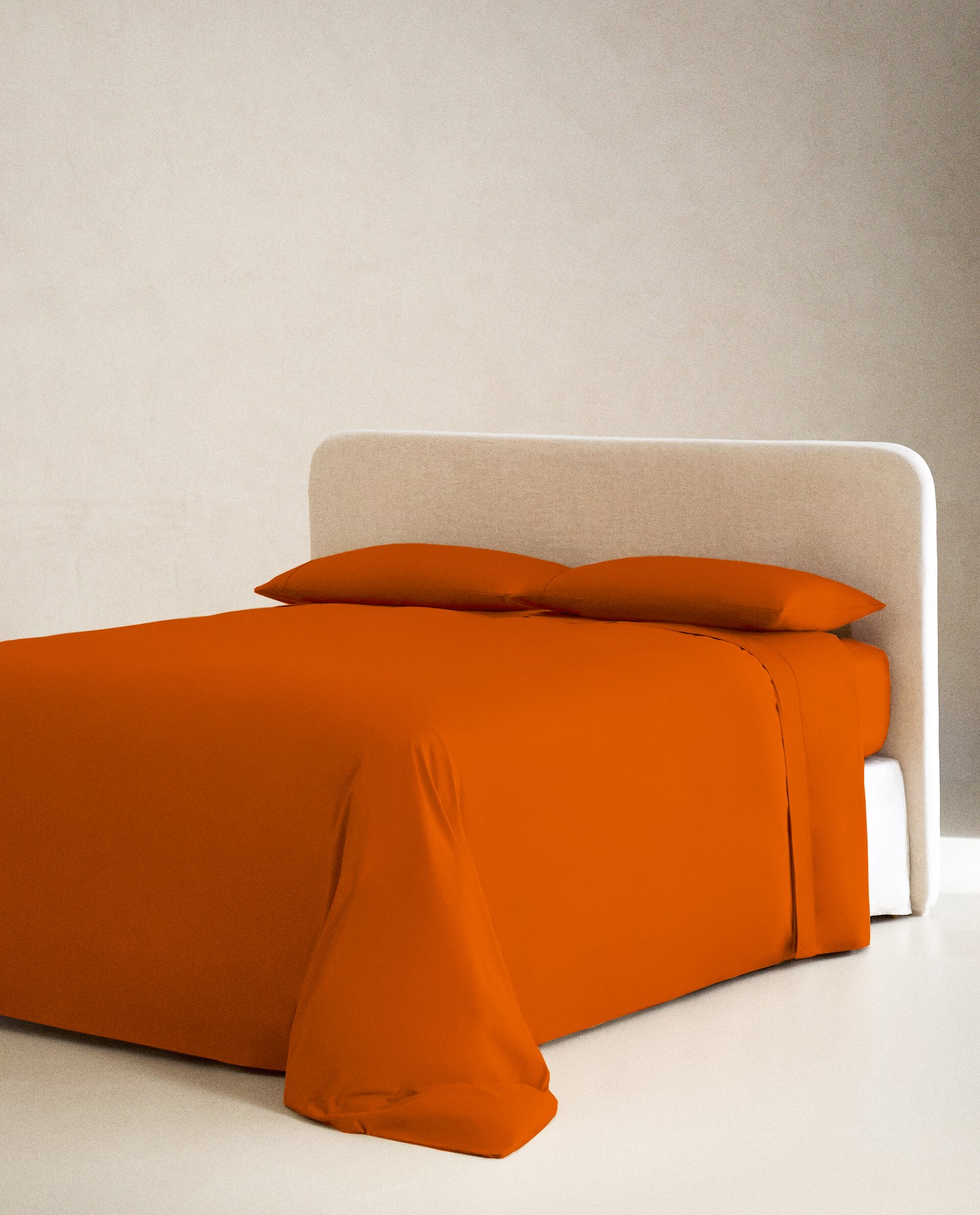ORANGE | FEATHER TOUCH COMFORTER