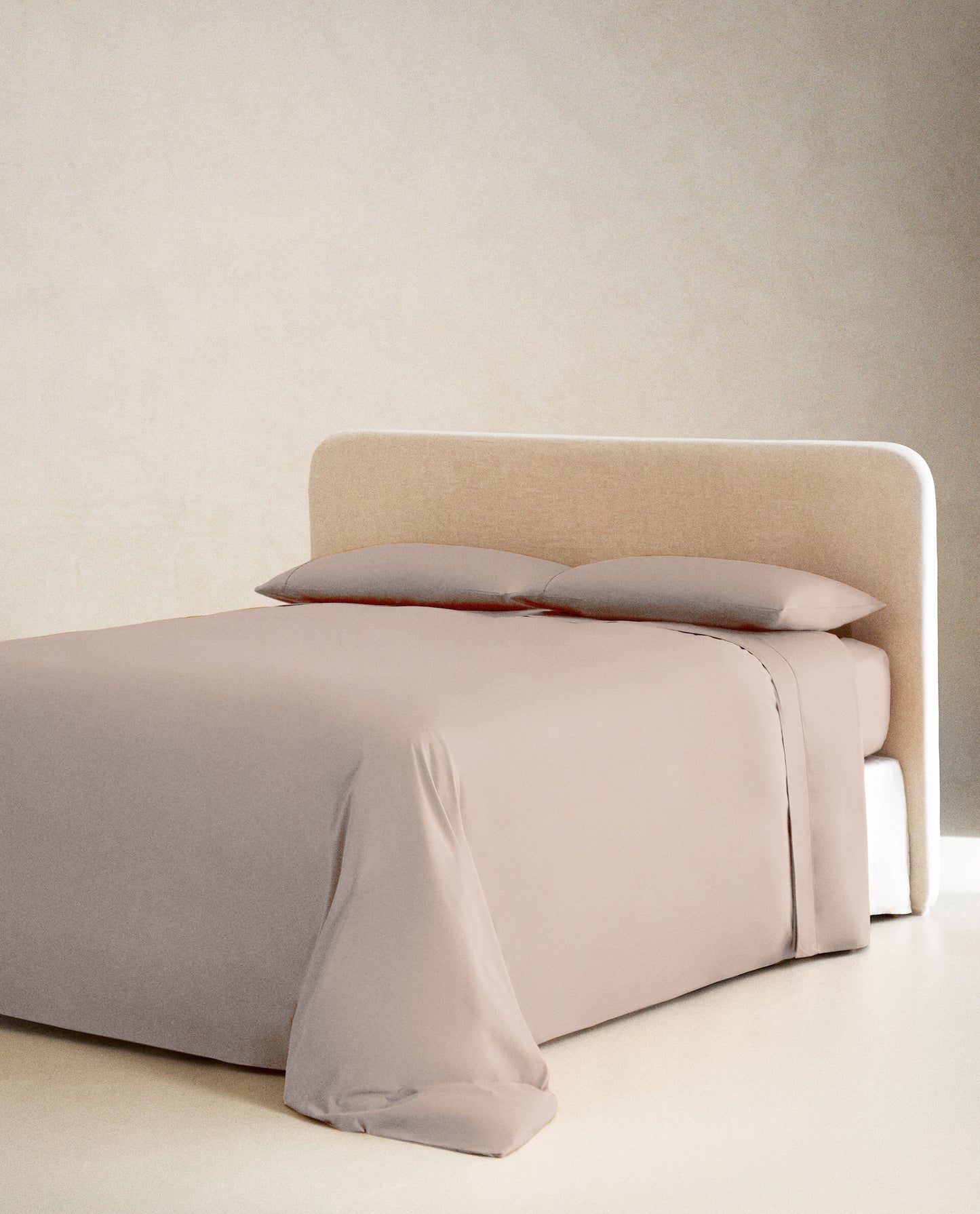 CAMEO ROSE | FEATHER TOUCH COMFORTER